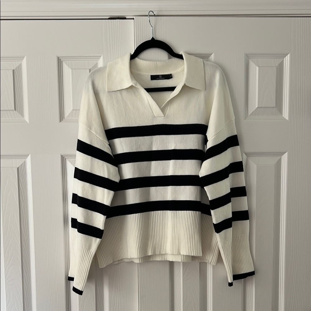 Elegant Black and White Striped V-Neck Sweater